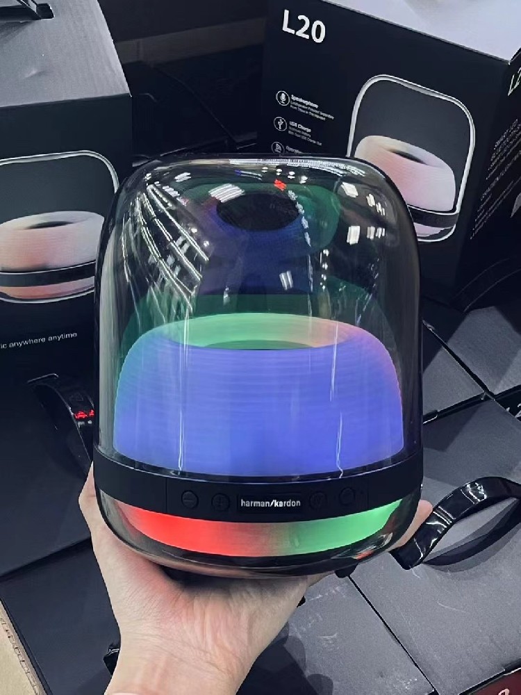 Harman Kardon 4 generation crystal speaker