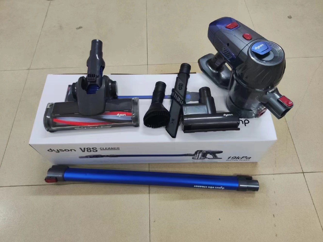 Dyson vacuum cleaner V8s